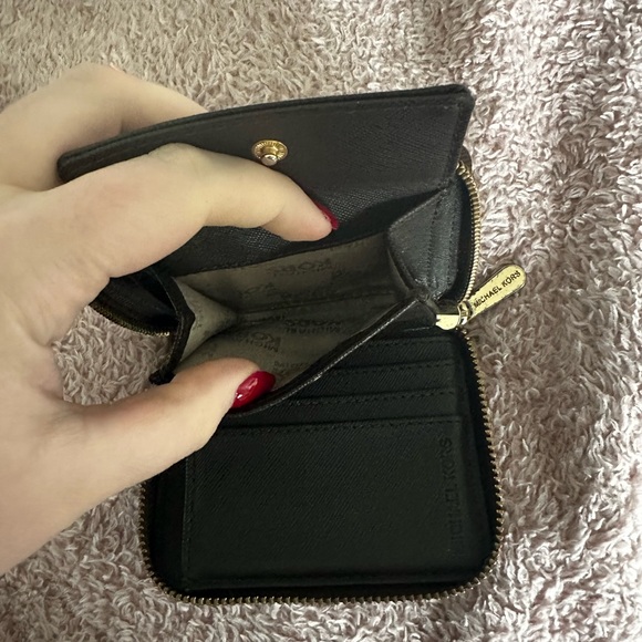 Michael Kors Wallet - Picture 5 of 5